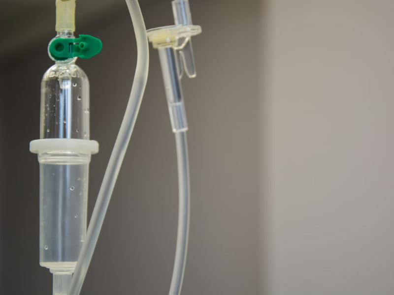Vitamin D IV infusion equipment.
